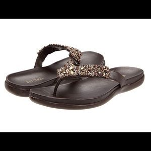 New Kenneth Cole sandals
